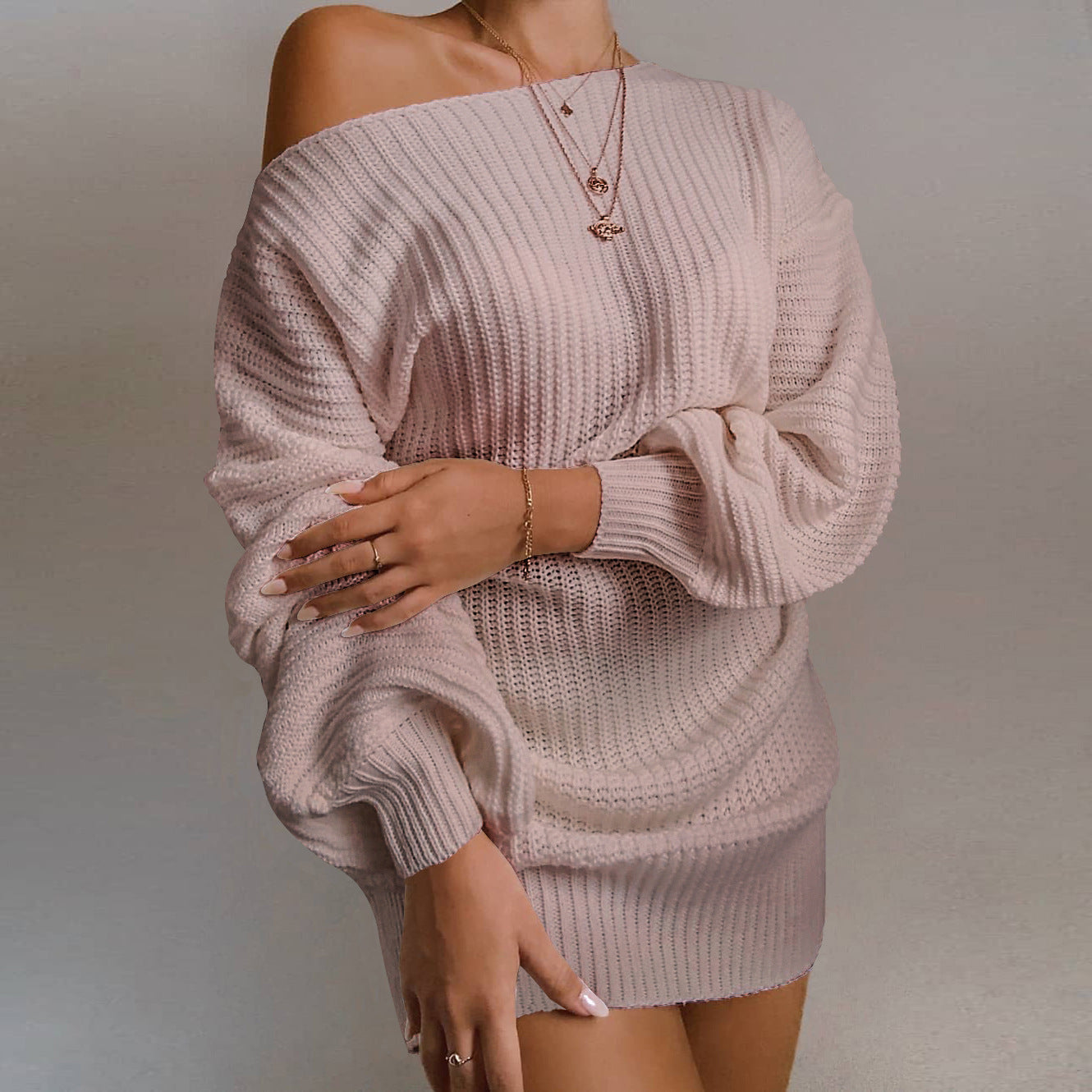 Damen Strickkleid Schulterfrei Voluminöse Ärmel Eveloria