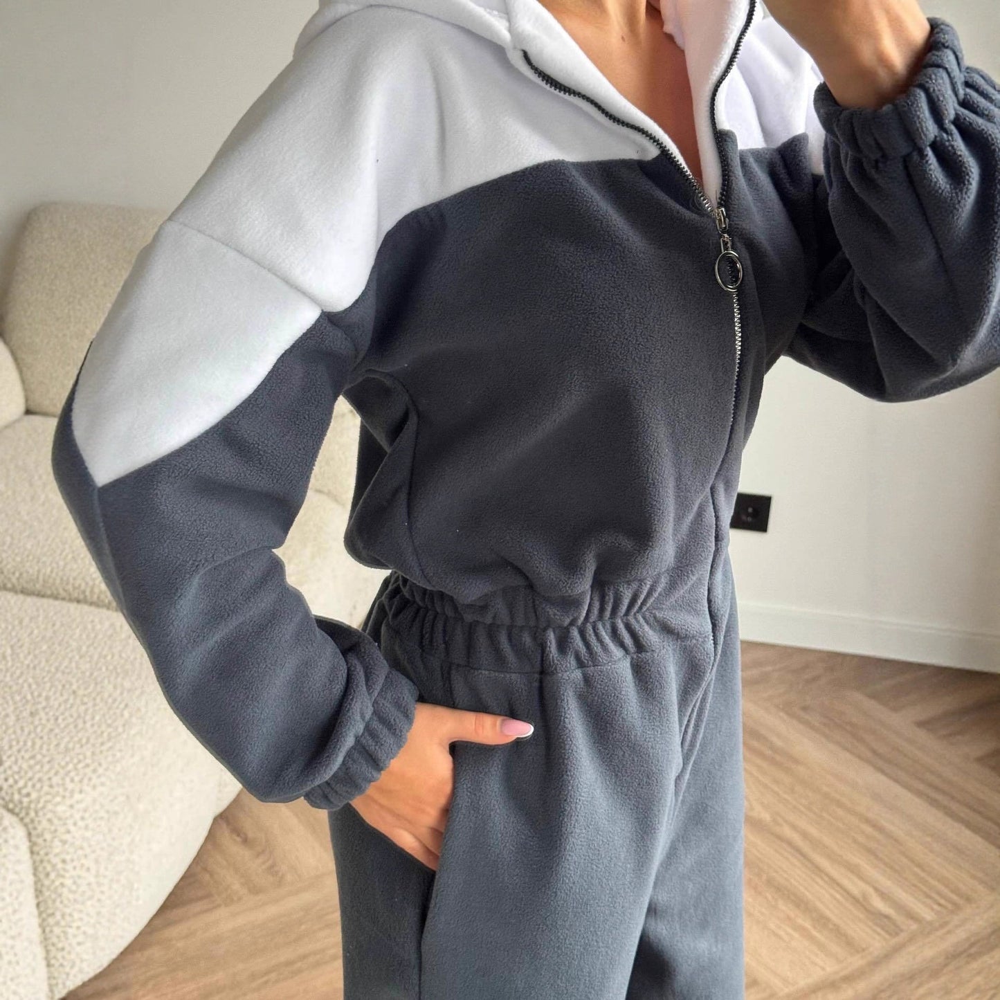 Damen Fleece-Overall mit Reißverschluss und Kapuze Eveloria