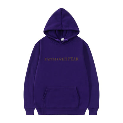Damen Pullover mit Kapuze und Schriftzug aus hochwertigem Material