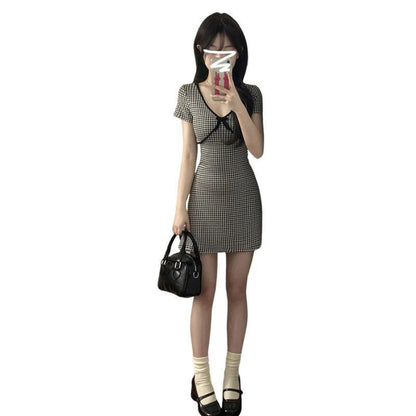 Damen Minikleid Kariert Rüschendetails V-Ausschnitt