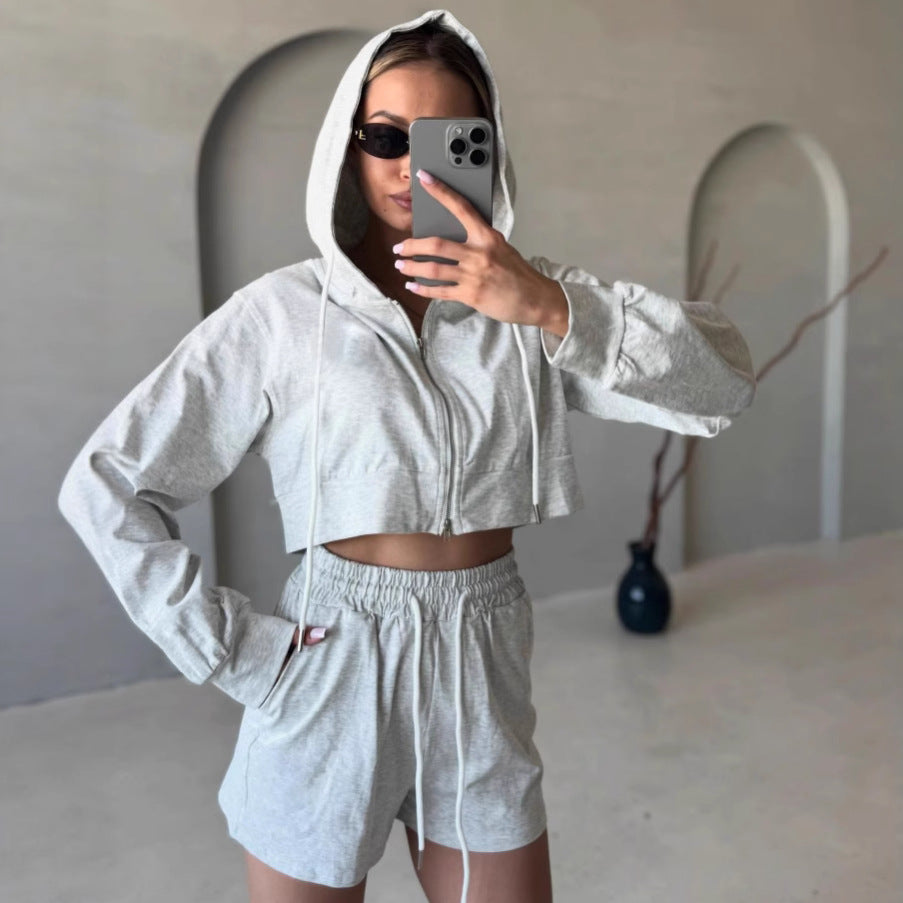 Damen Cropped Kapuzenjacke Shorts Set Eveloria
