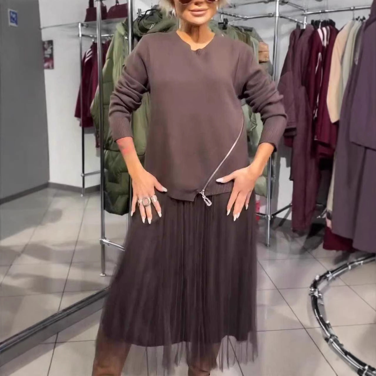 Damen Asymmetrischer Pullover mit Drapierung Eveloria - Eveloria