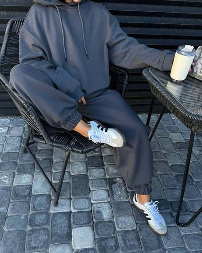 Damen Oversized Sweatanzug mit Kapuze und Bündchen Eveloria