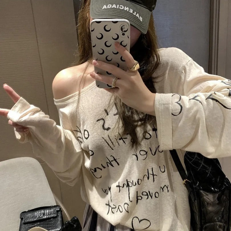 Damen Oversized Oberteil Off-Shoulder Design mit Schriftzug