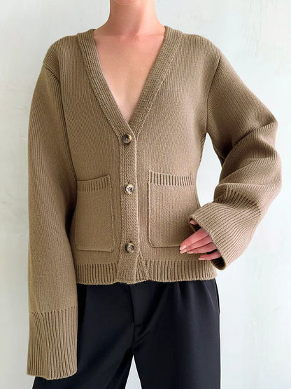 Damen Strickjacke V-Ausschnitt Große Taschen Eveloria