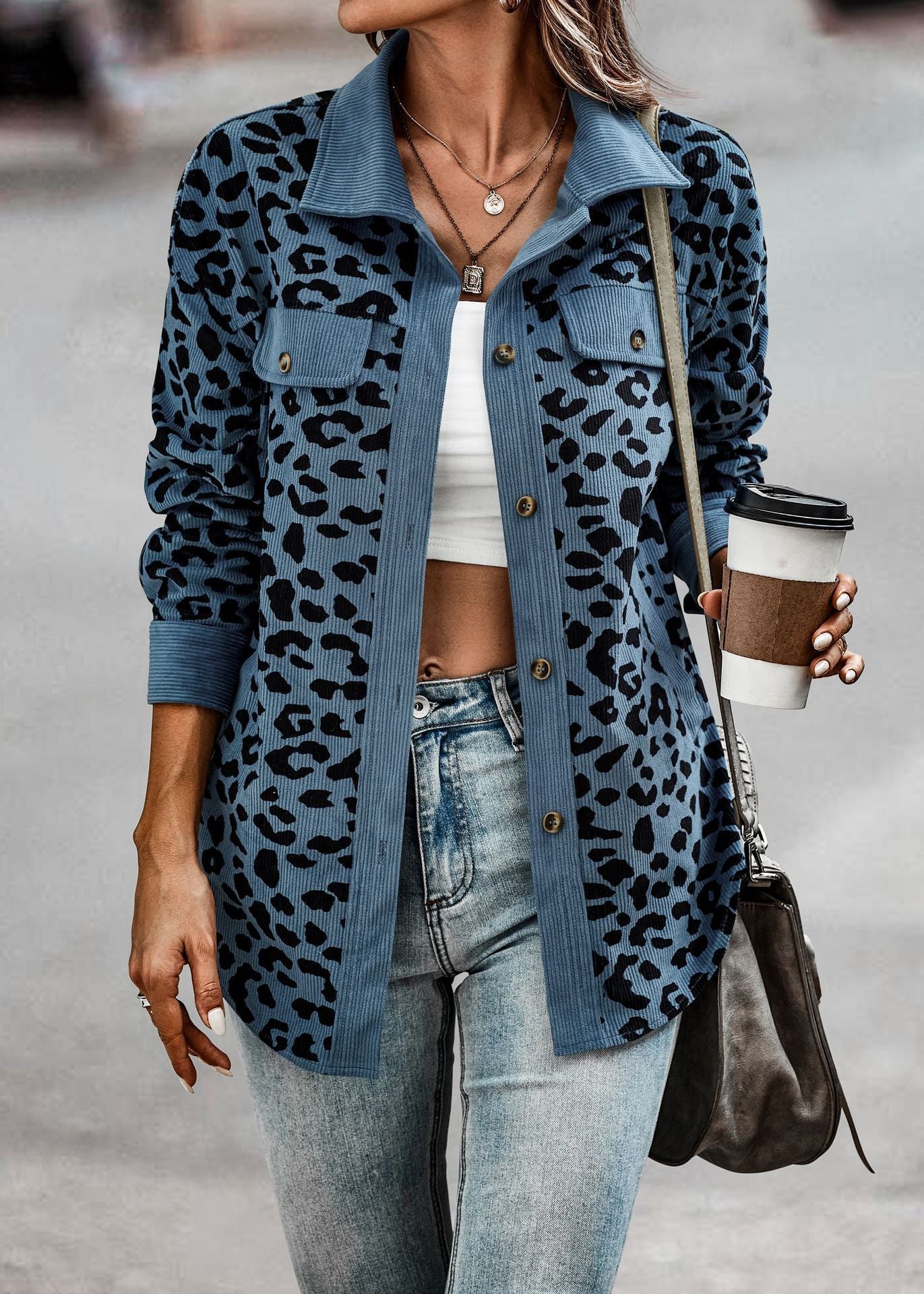 Damen Kordjacke Leo-Print Brusttaschen Eveloria