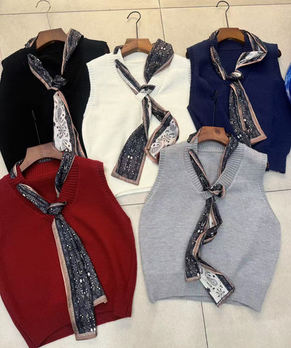 Damen Strickweste mit Halstuch-Applikation