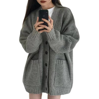 Damen Strickjacke V-Ausschnitt Große Taschen Kuschelig Grau Eveloria