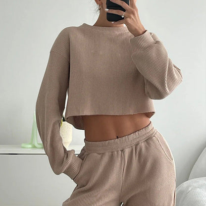Damen Set Cropped Sweatshirt Weite Hose Eveloria