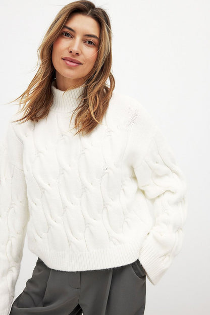 Damen Grobstrickpullover Hohler Kragen Zopfdesign Beige