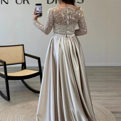 Damen Abendkleid mit Glitzerdetails und fließendem Stoff Eveloria