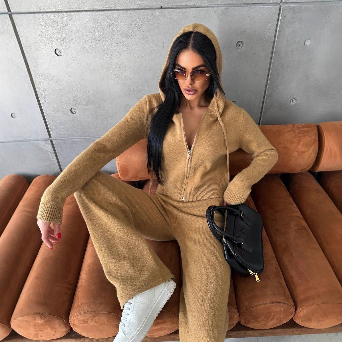 Damen Fleece-Jumpsuit mit Kapuze und Reißverschluss Bequem Schwarz - Eveloria