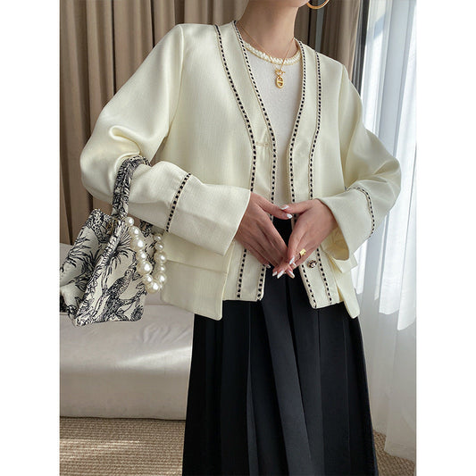 Damen Cardigan mit Kontrastdetails und feiner Struktur Eveloria - Eveloria