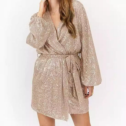 Damen Minikleid Glitzernd Tiefauschnitt Weite Ärmel Eveloria