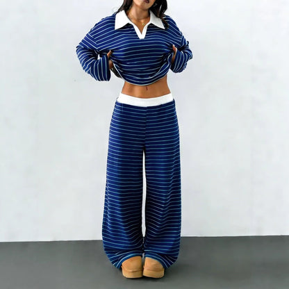 Damen Strick-Set mit breiten Streifen und Samtkragen