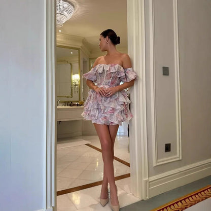 Damen Cocktailkleid Rüschendes Schulterfreies Tailliertes Eveloria