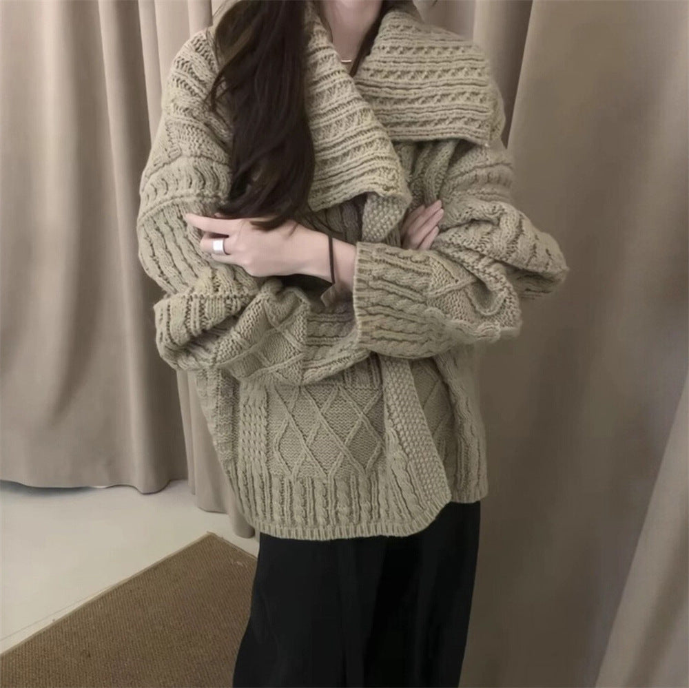 Damen Grobstrickjacke Hochkragen Zopfmuster Eveloria