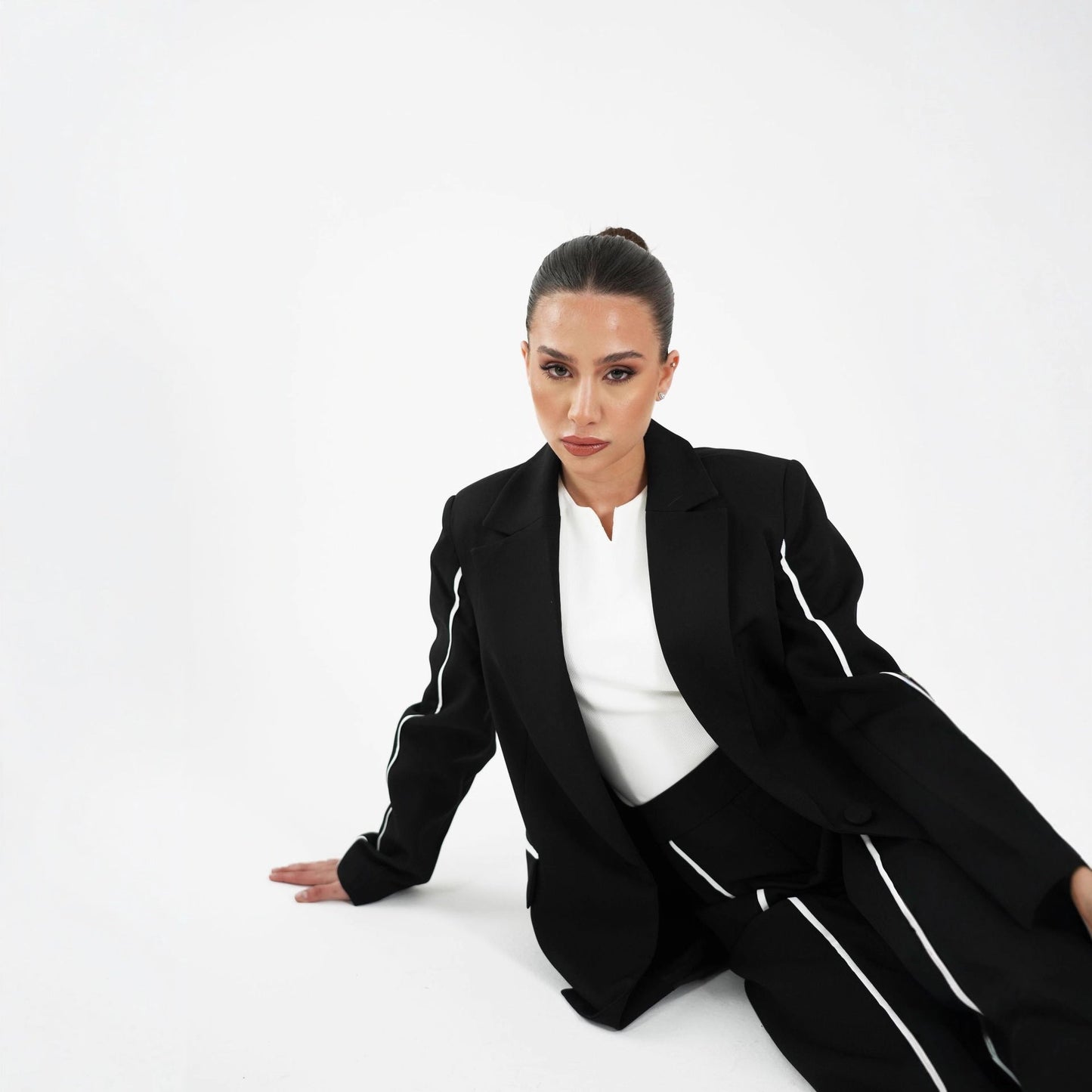 Damen Blazer-Anzug mit Kontrastdetails