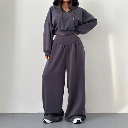 Damen Sport-Loungewear-Set mit Cropped-Hoodie und weiter Hose - Eveloria