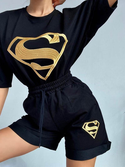 Damen Sport-Set Kurzarm-Shirt und Shorts mit Logo-Design Eveloria