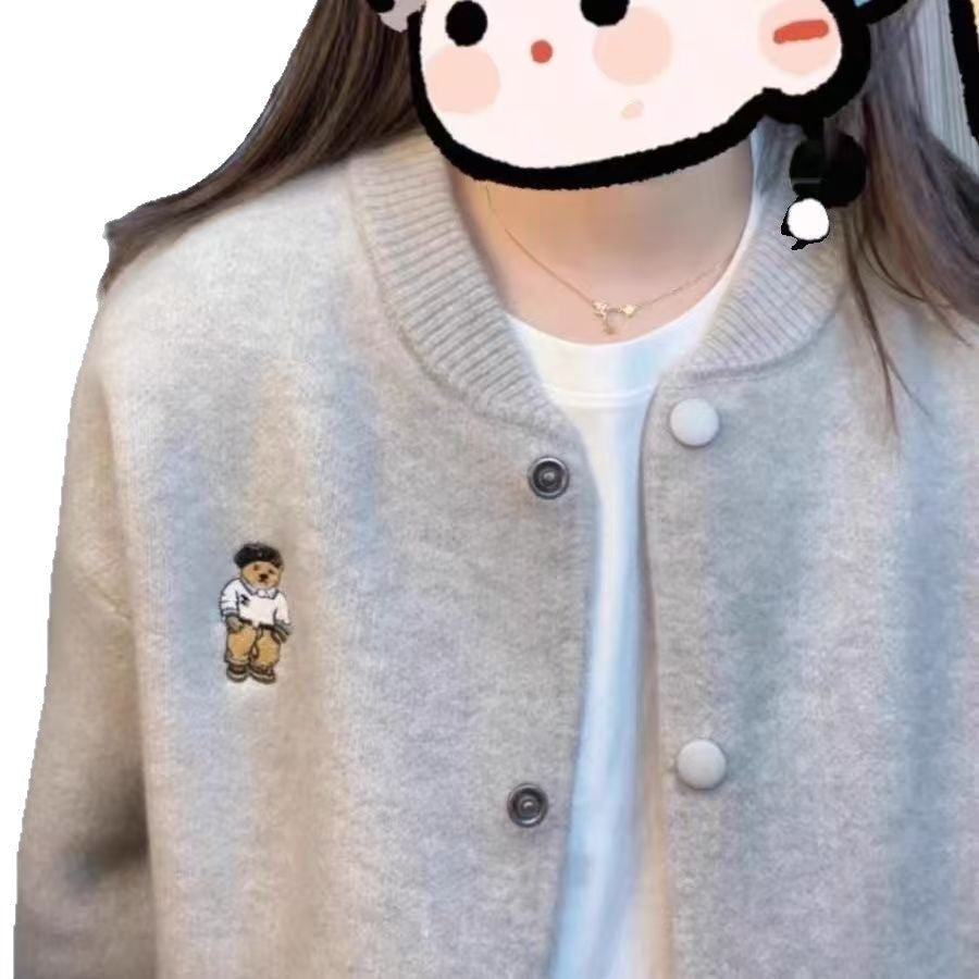 Damen Strickjacke mit Knöpfen und Bärenstickerei Beige