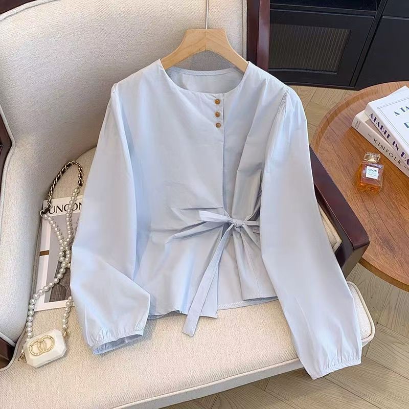 Damen Bluse mit Schleifenbindung und V-Ausschnitt aus Seide