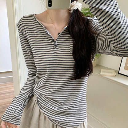 Damen Langarmshirt Streifenmuster Knöpfe Weiß - Eveloria
