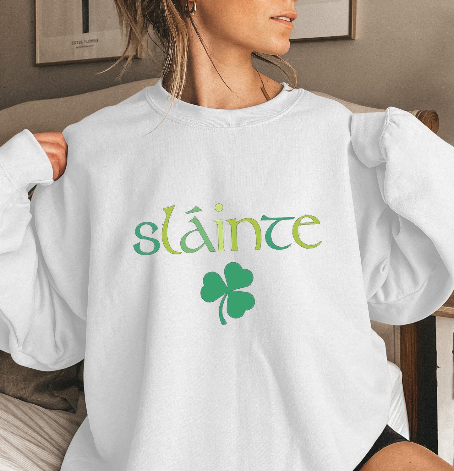 Damen Sweatshirt Voluminöse Ärmel Motiviertes Design Eveloria