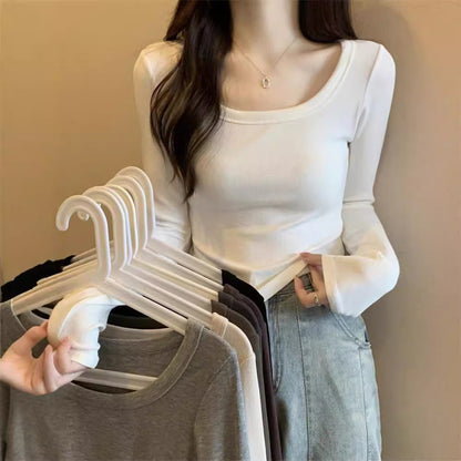 Damen Langarmshirt Figurbetont Weiter Ausschnitt Eveloria - Eveloria