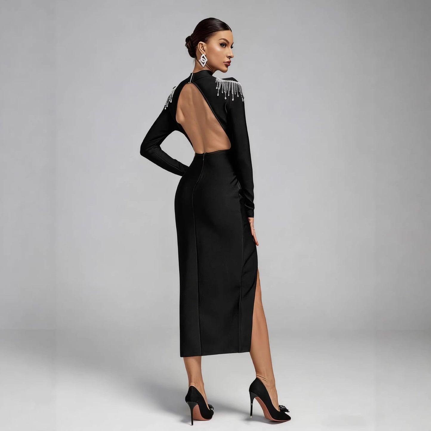 Damen Abendkleid mit Schulterdetails und figurbetontem Schnitt