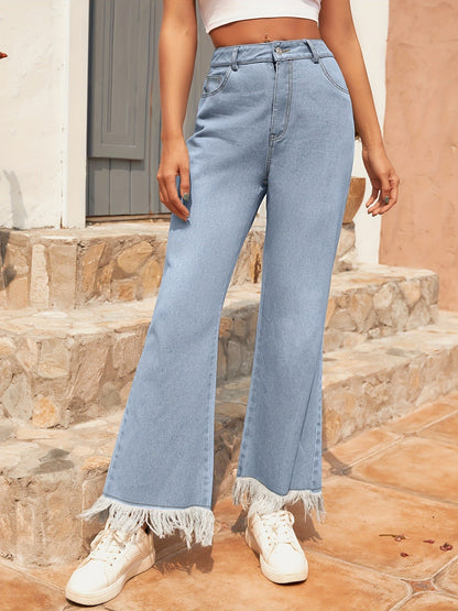 Damen Weite Flared Jeans Fransiger Saum Eveloria