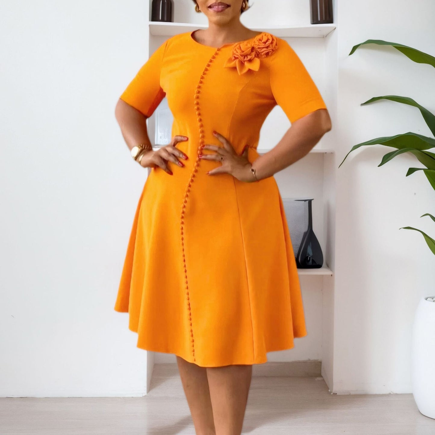 Damen A-Linien Kleid mit Knöpfen und Blumenmuster - Eveloria