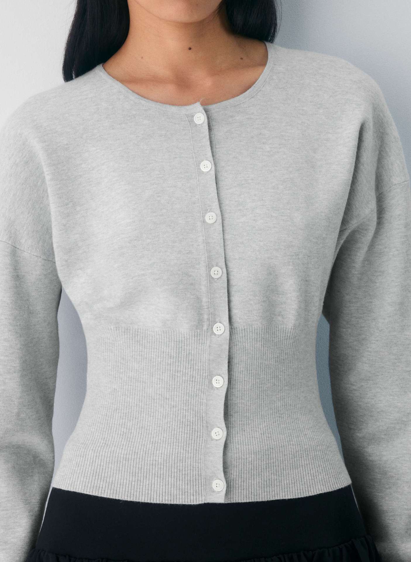 Damen Strickjacke Cropped Rippstrick mit Knöpfen Beige