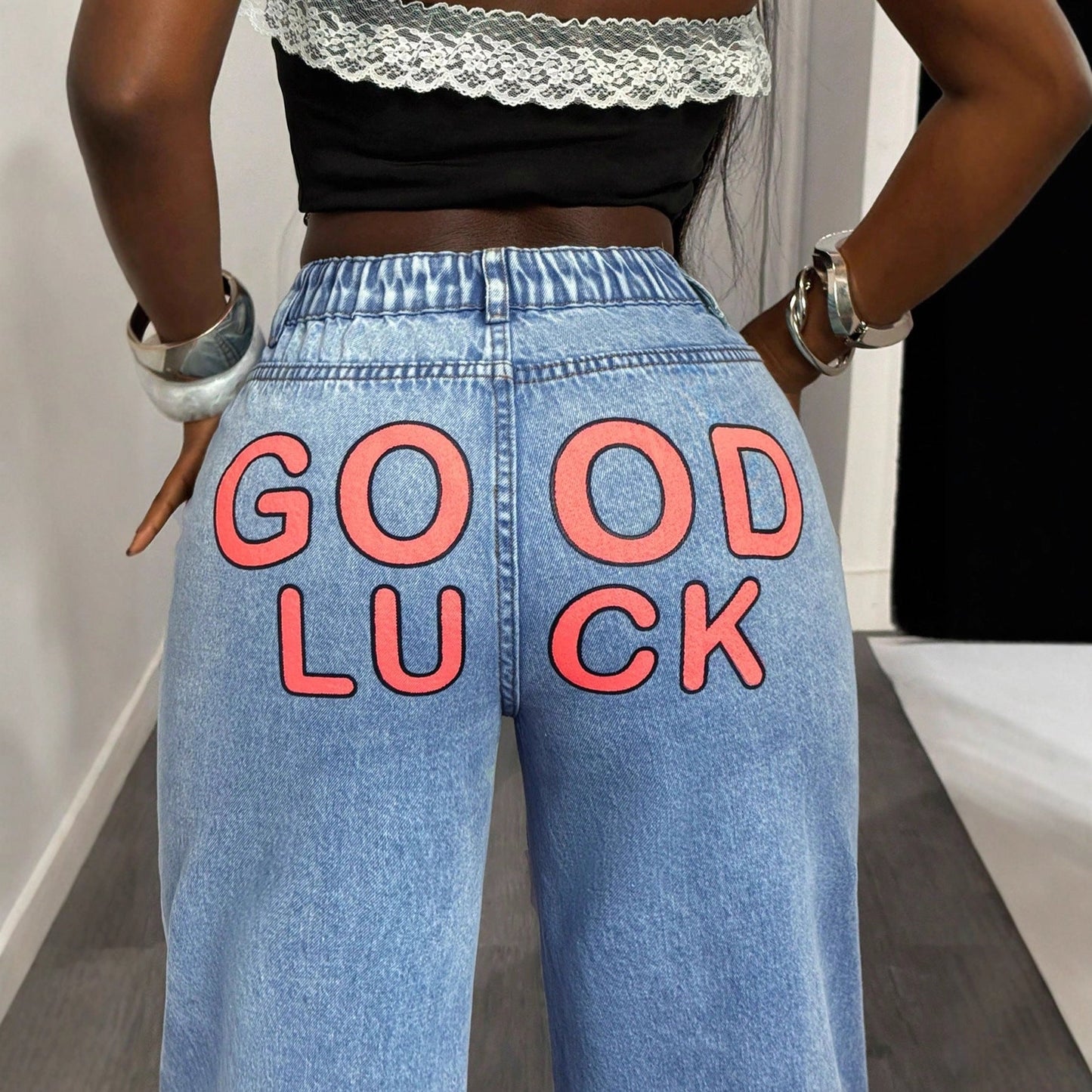 Damen High-Waist-Jeans Statement-Print Eveloria