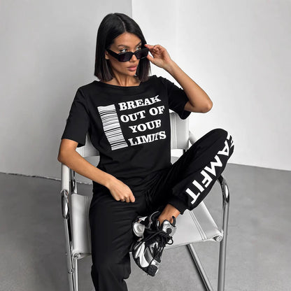 Damen Sportlicher Lounge-Anzug Cut-Out-Ärmel Statement-Druck Eveloria