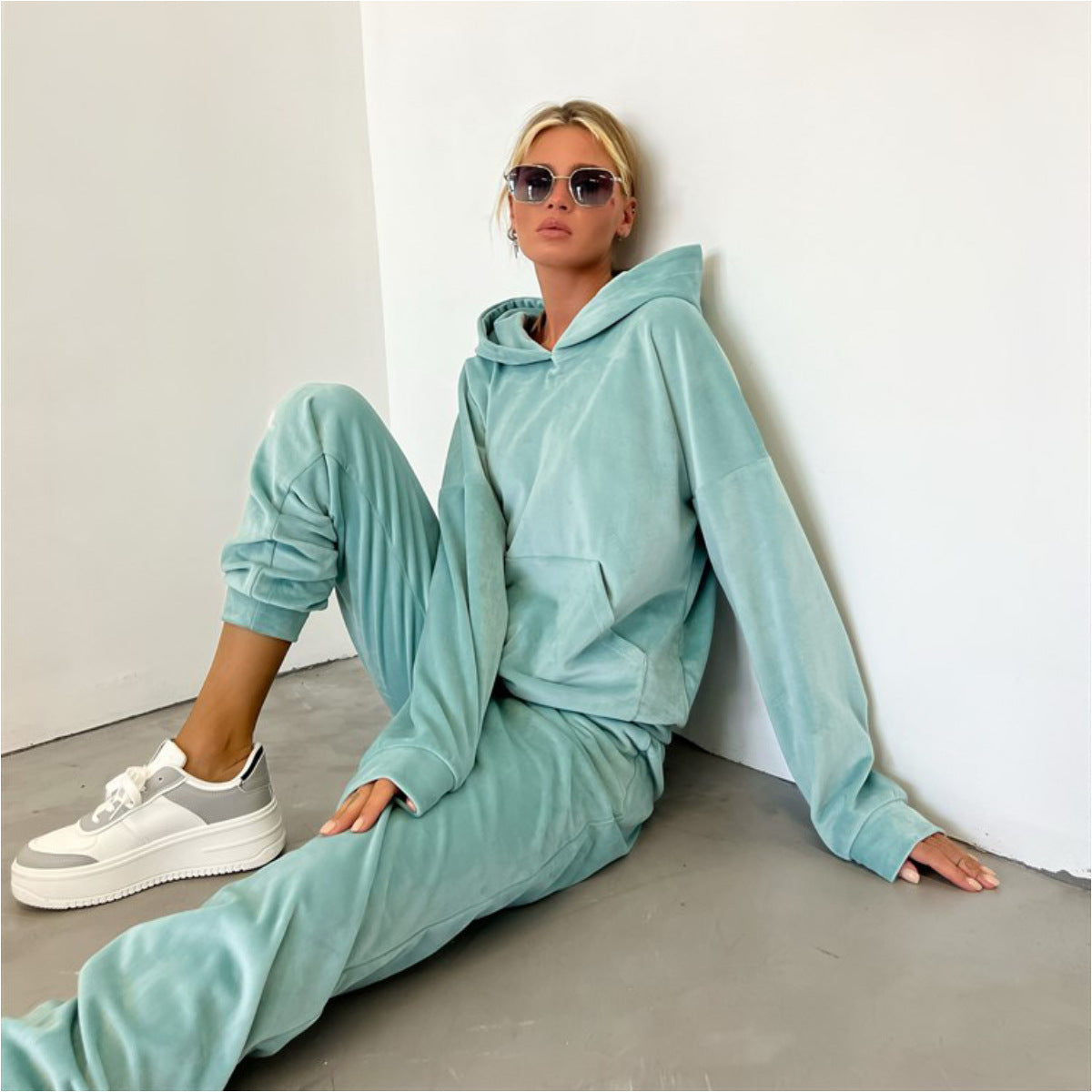 Damen Velours-Sweatanzug mit Kapuze Elastisch Beige