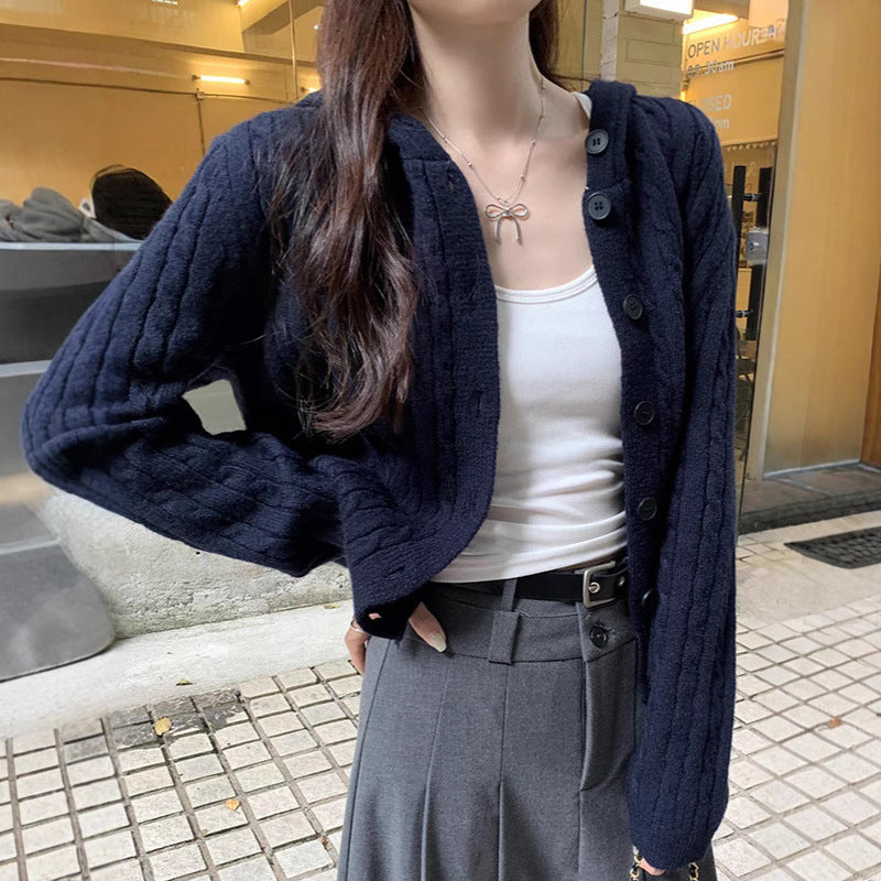 Damen Strickjacke mit Kapuze und Zopfmuster
