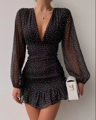 Damen Minikleid mit V-Ausschnitt und Puffärmeln schimmernd Eveloria