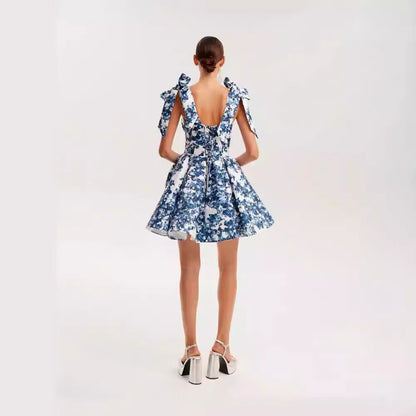 Damen Mini-Kleid Floralmuster Spitzenärmel Eveloria