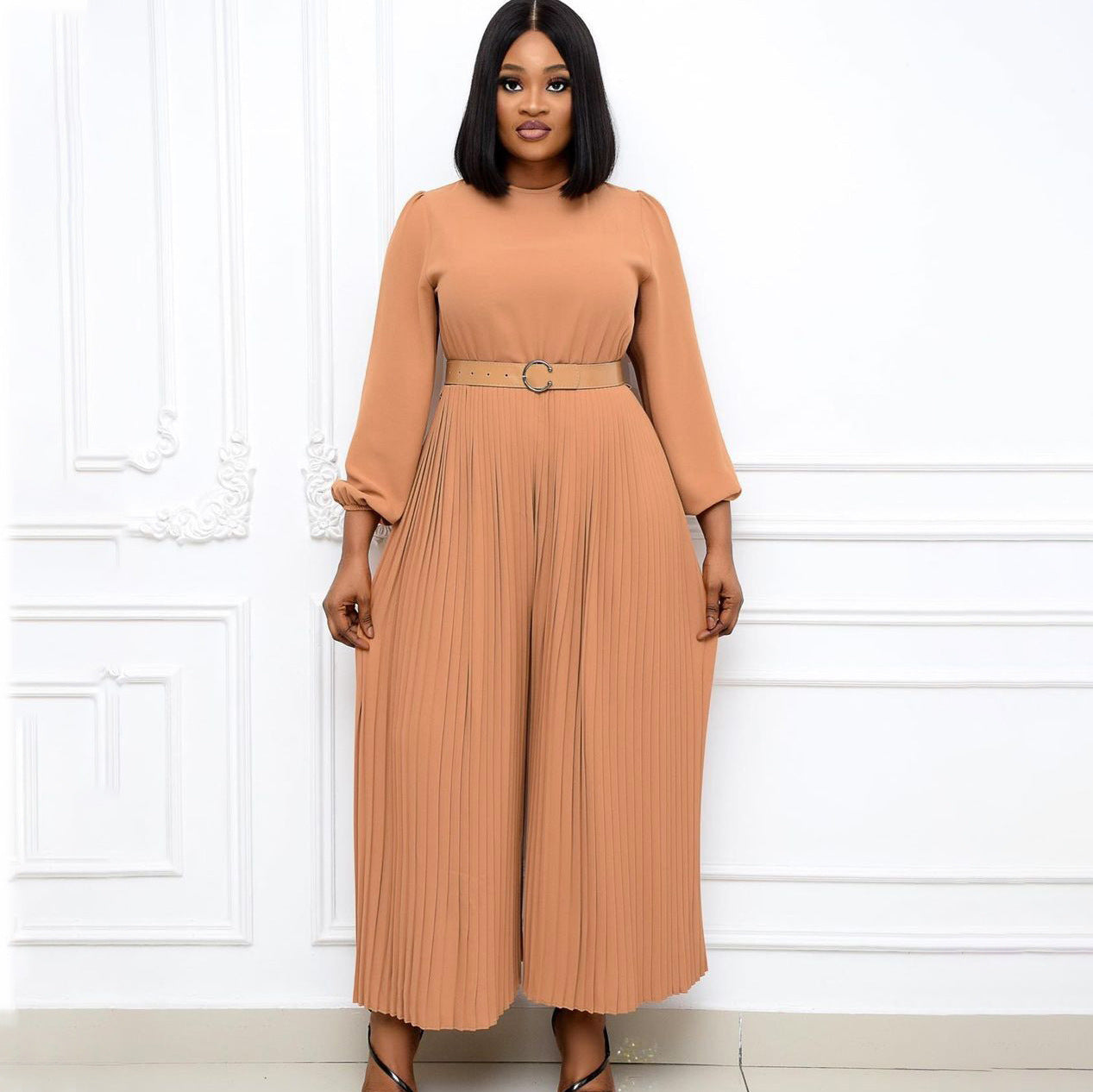 Damen Jumpsuit Plissee mit Gürtel und weiten Ärmeln Eveloria