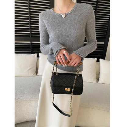 Damen Strickpullover Elegantes Design Dekorative Details Eveloria