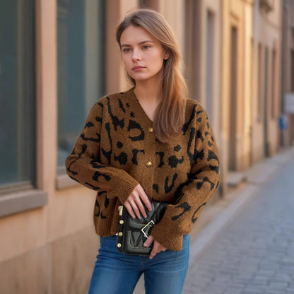 Damen Strickjacke Animalmuster Goldknöpfe Beige