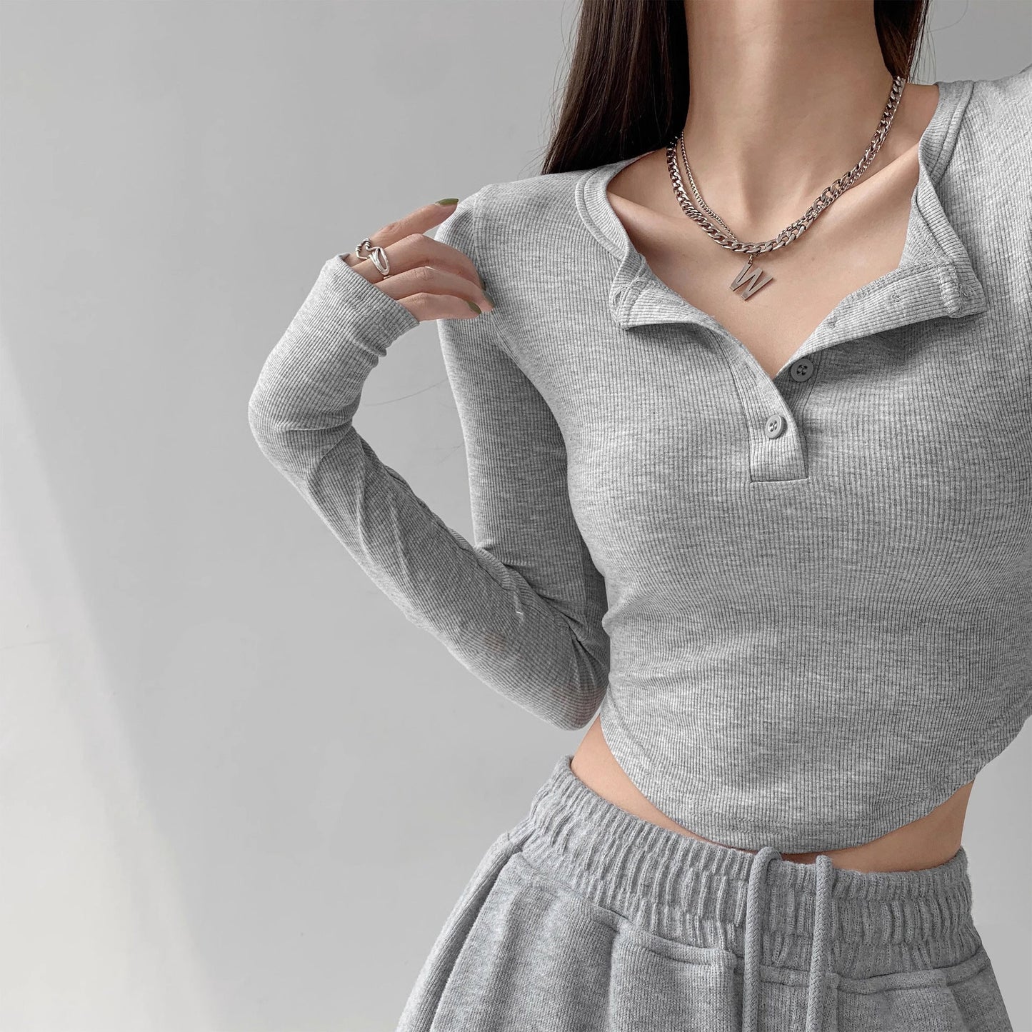 Damen Langarmshirt Dekorativ Knöpfe Lässig Weiß - Eveloria