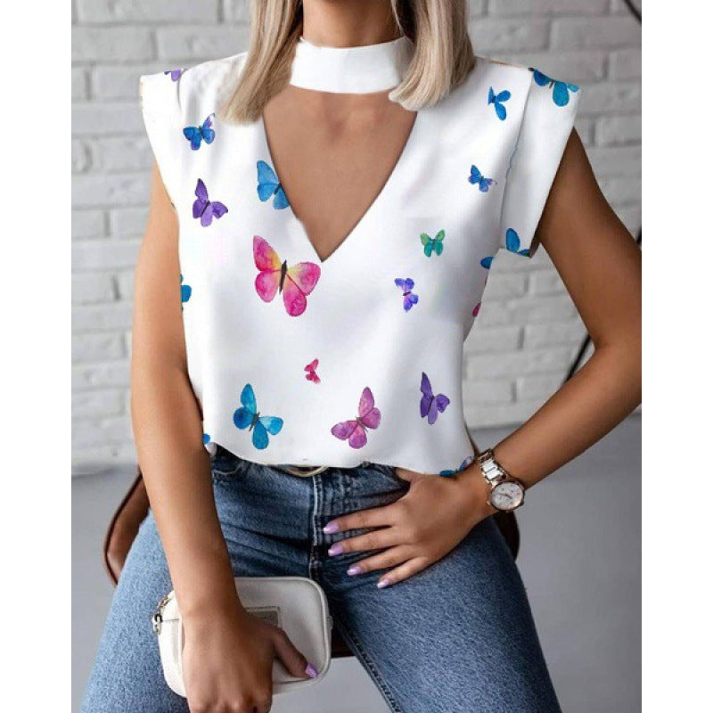 Damen mit V-Ausschnitt und Choker