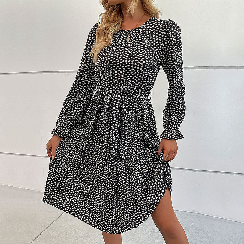 Damen Midi-Kleid Nostalgisches Design Modern Eveloria