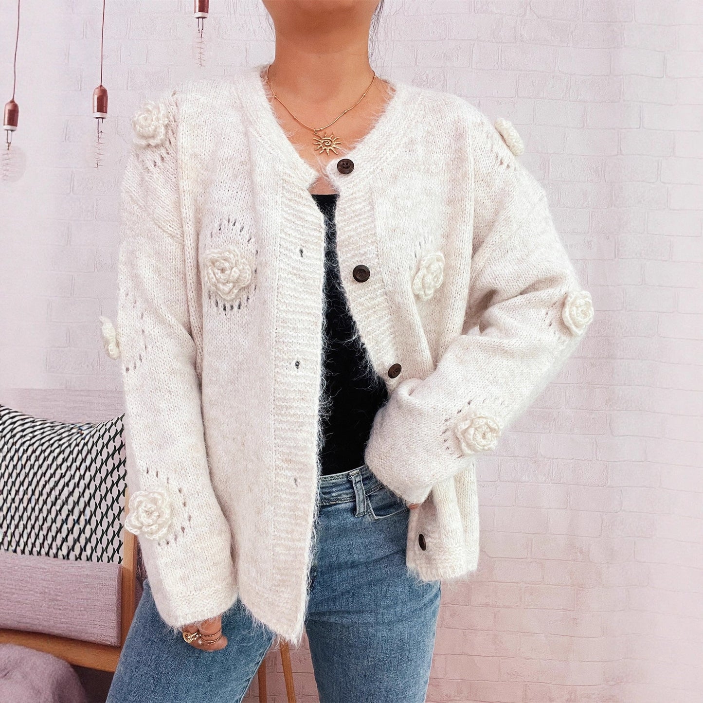 Damen Strickjacke Eveloria mit Floralmuster und Knöpfen