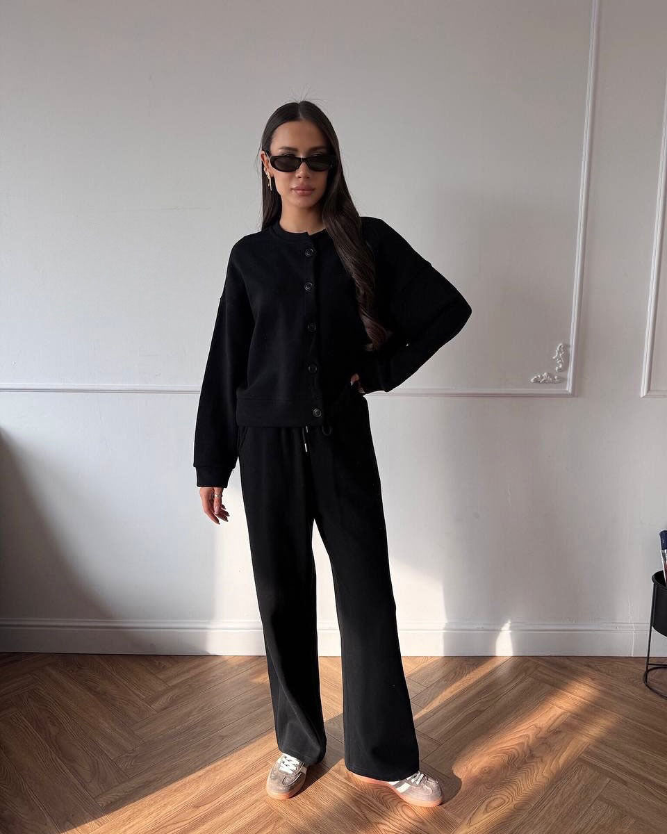 Damen Freizeitjacke mit Knopfleiste und weiten Hosen Eveloria