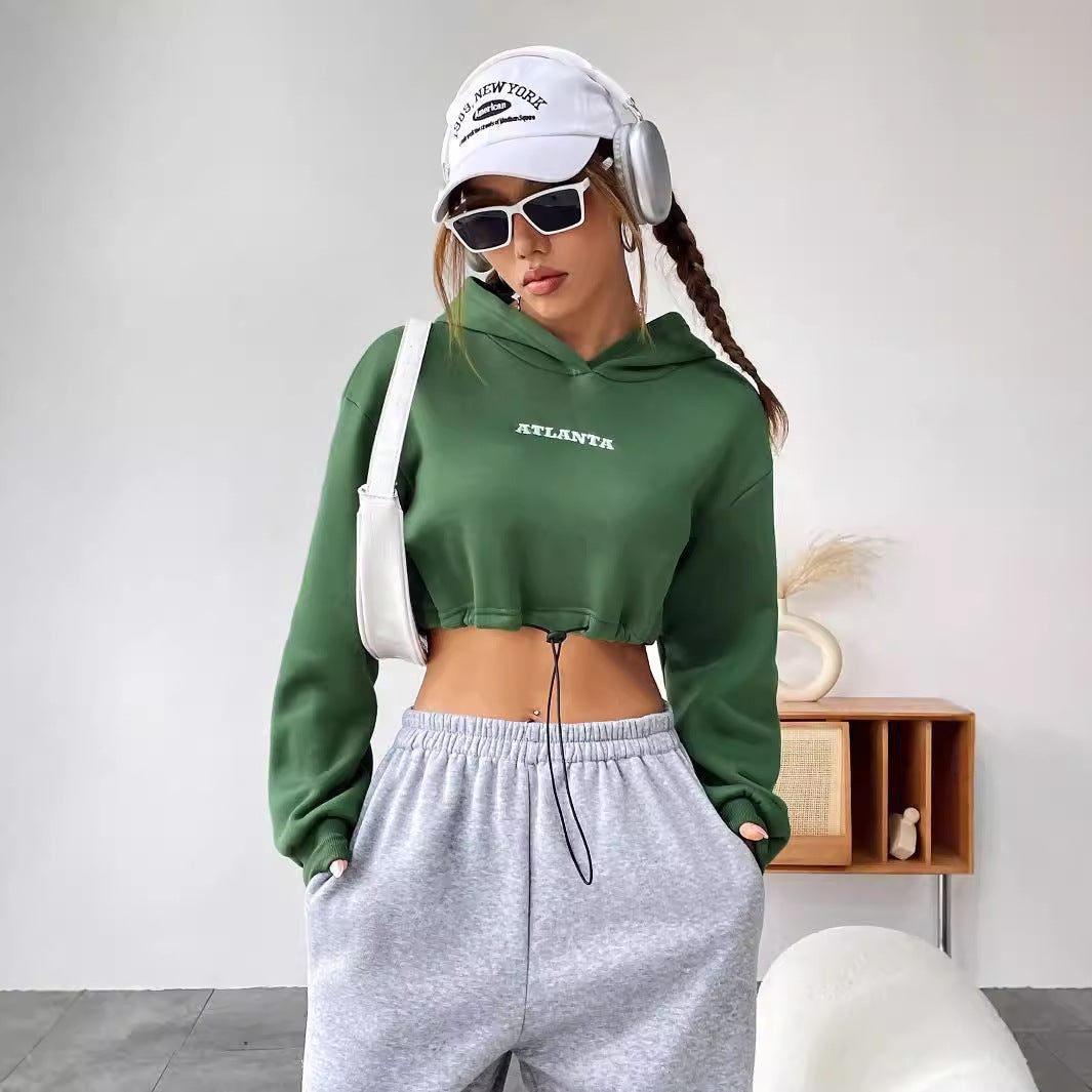 Damen Cropped Hoodie Gestickter Schriftzug Kordelzug Eveloria