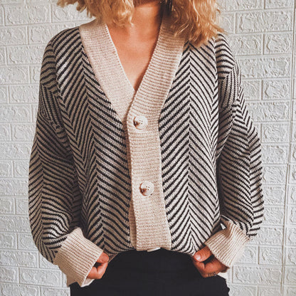 Damen Strickjacke Chevron Muster Knopfverschluss Eveloria