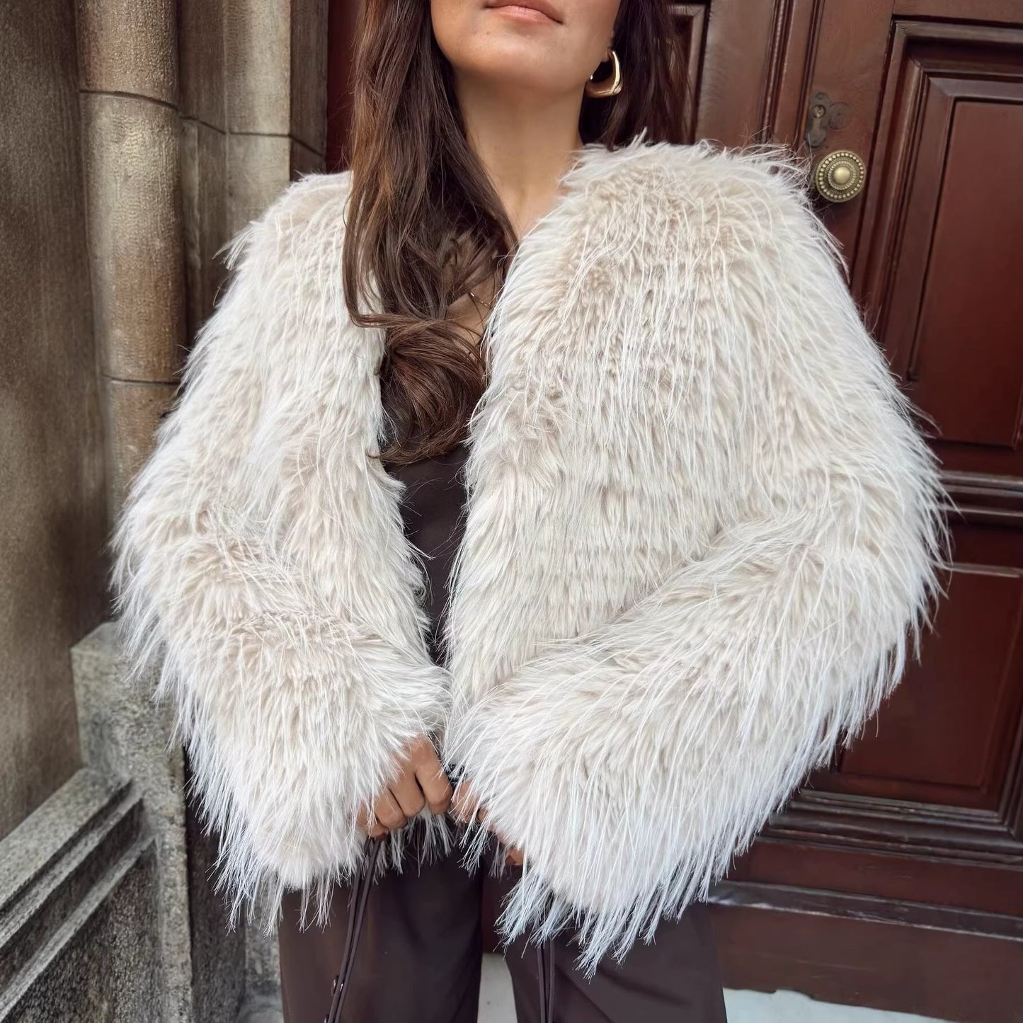 Damen Plüschjacke Weiches Material Moderner Schnitt Beige - Eveloria